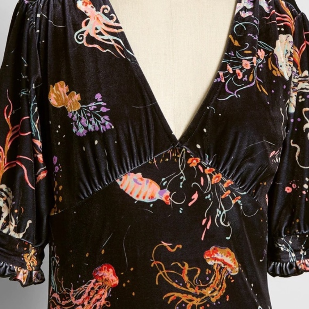 Modcloth "Can't Go Unnoticed" Velvet Dress with Ocotpi - Picture 2 of 5